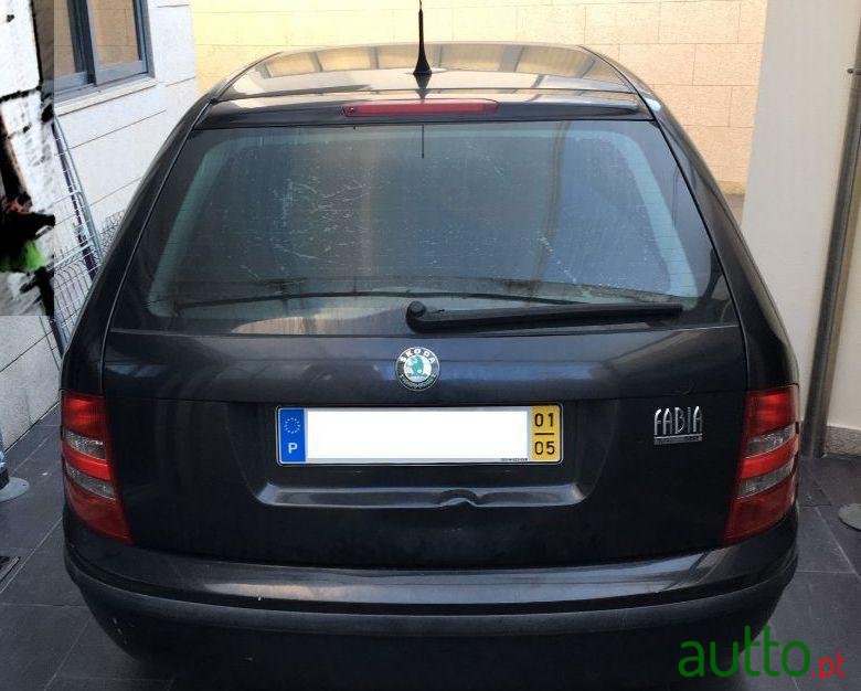 2001' Skoda Fabia Break photo #2