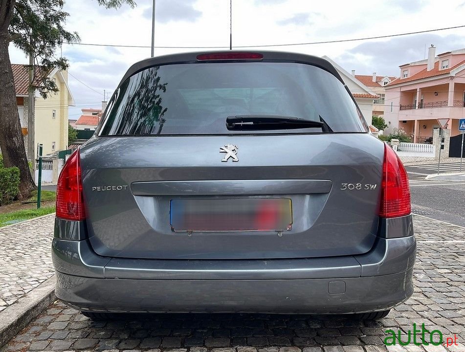 2011' Peugeot 308 Sw photo #5