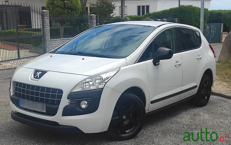 2013' Peugeot 3008 photo #2