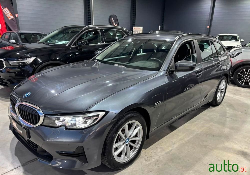 2022' BMW Série 3 photo #4