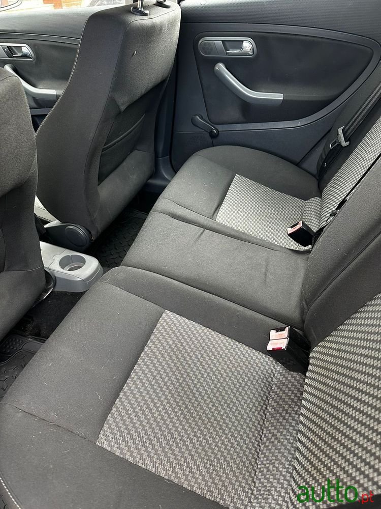 2007' SEAT Ibiza photo #4