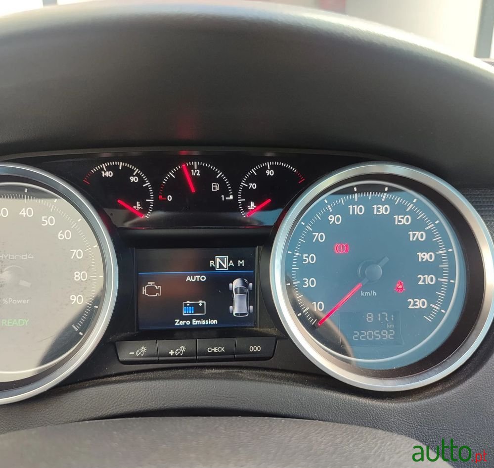 2014' Peugeot 508 RXH photo #4