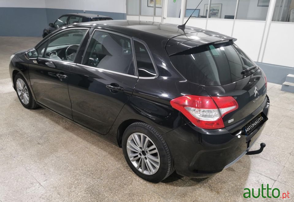 2013' Citroen C4 photo #5