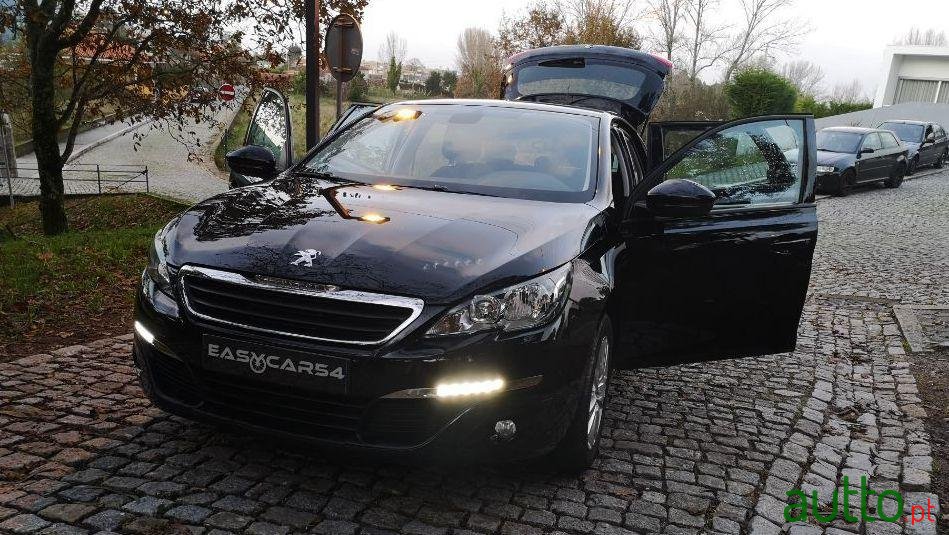 2016' Peugeot 308 photo #1