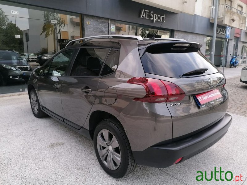 2018' Peugeot 2008 photo #4