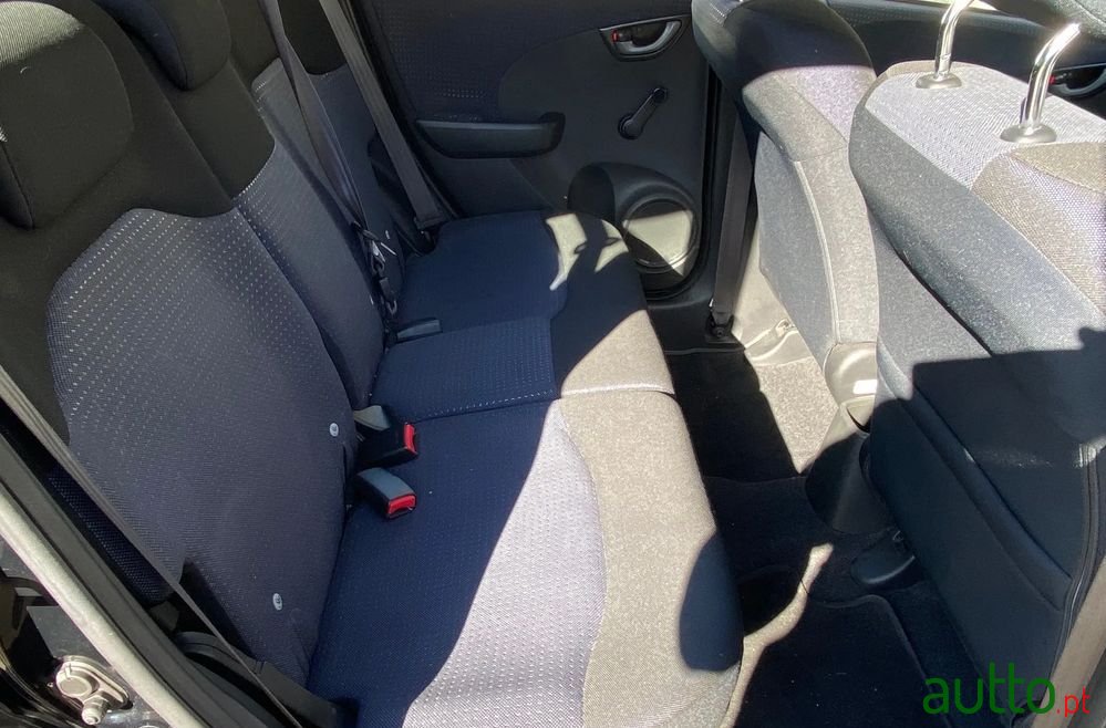 2010' Honda Jazz photo #6