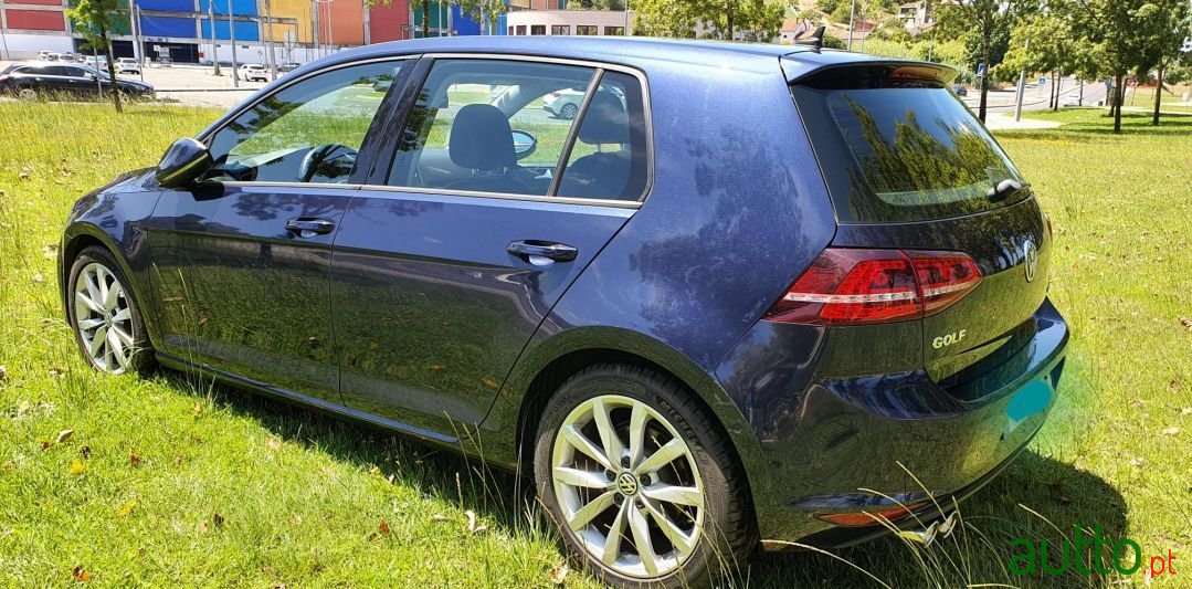 2014' Volkswagen Golf photo #4