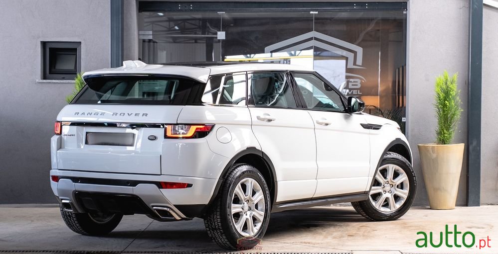 2017' Land Rover Range Rover Evoque photo #5