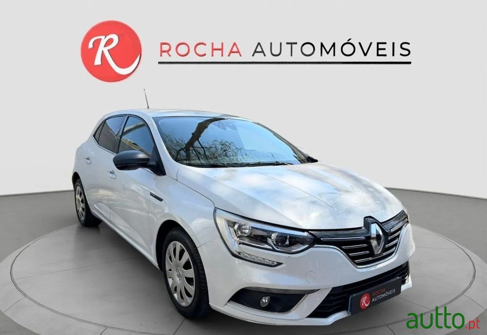 2019' Renault Megane photo #3