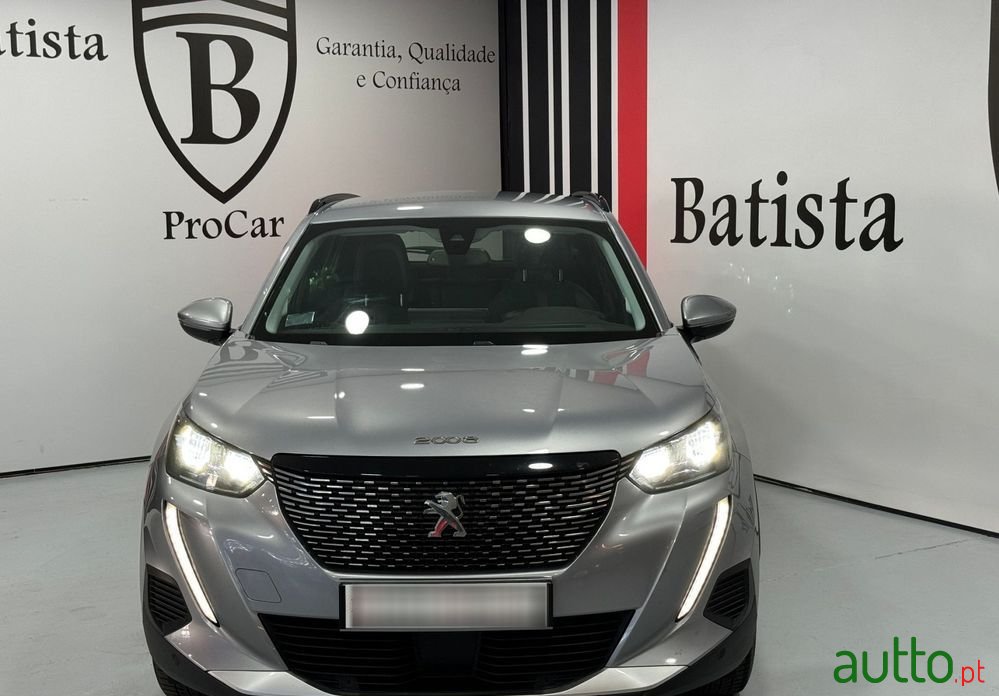 2020' Peugeot 2008 photo #6