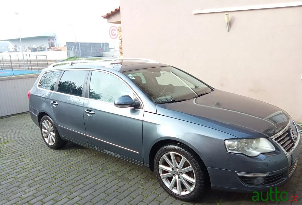 2008' Volkswagen Passat Variant photo #5