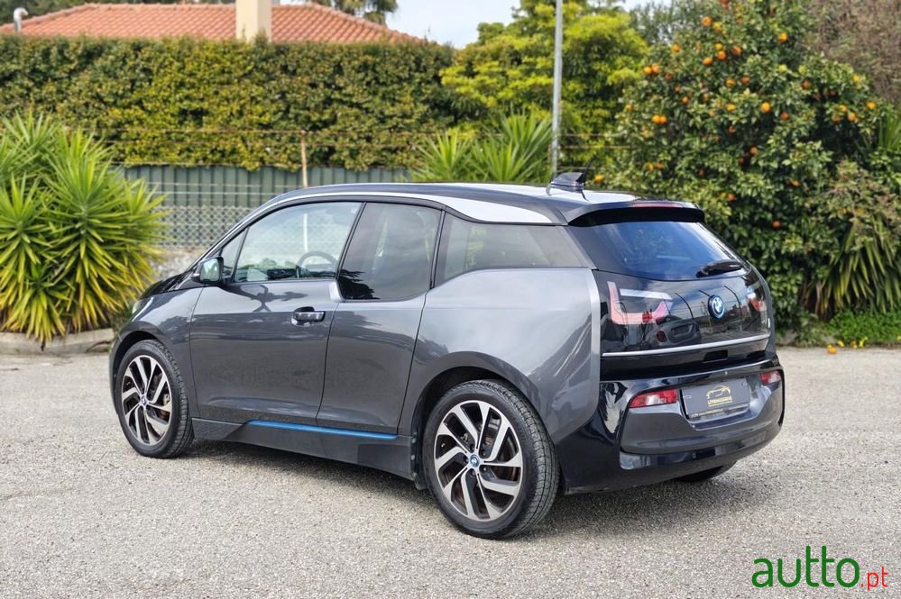 2021' BMW Série I 120Ah photo #3