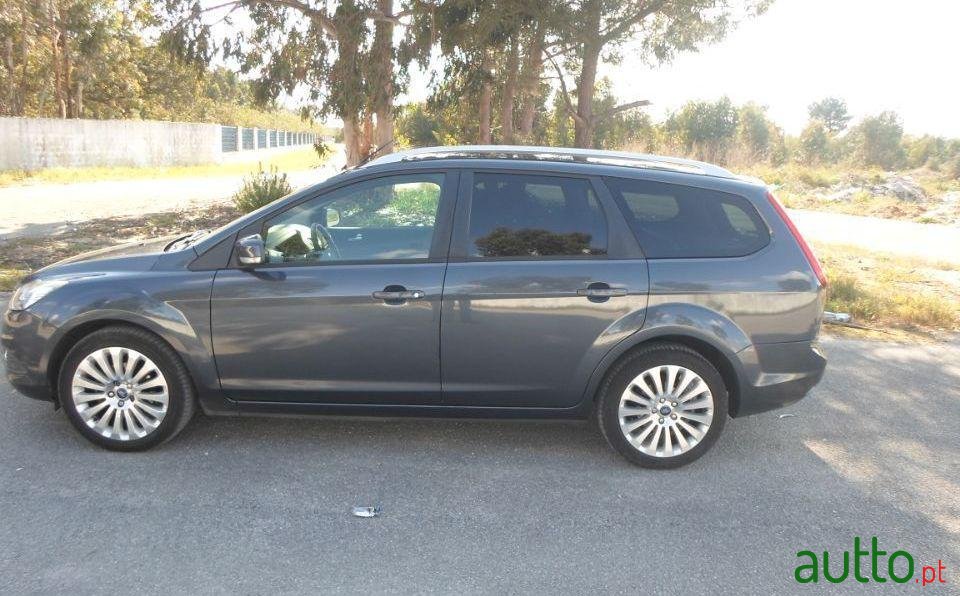 2011' Ford Focus Sw photo #5