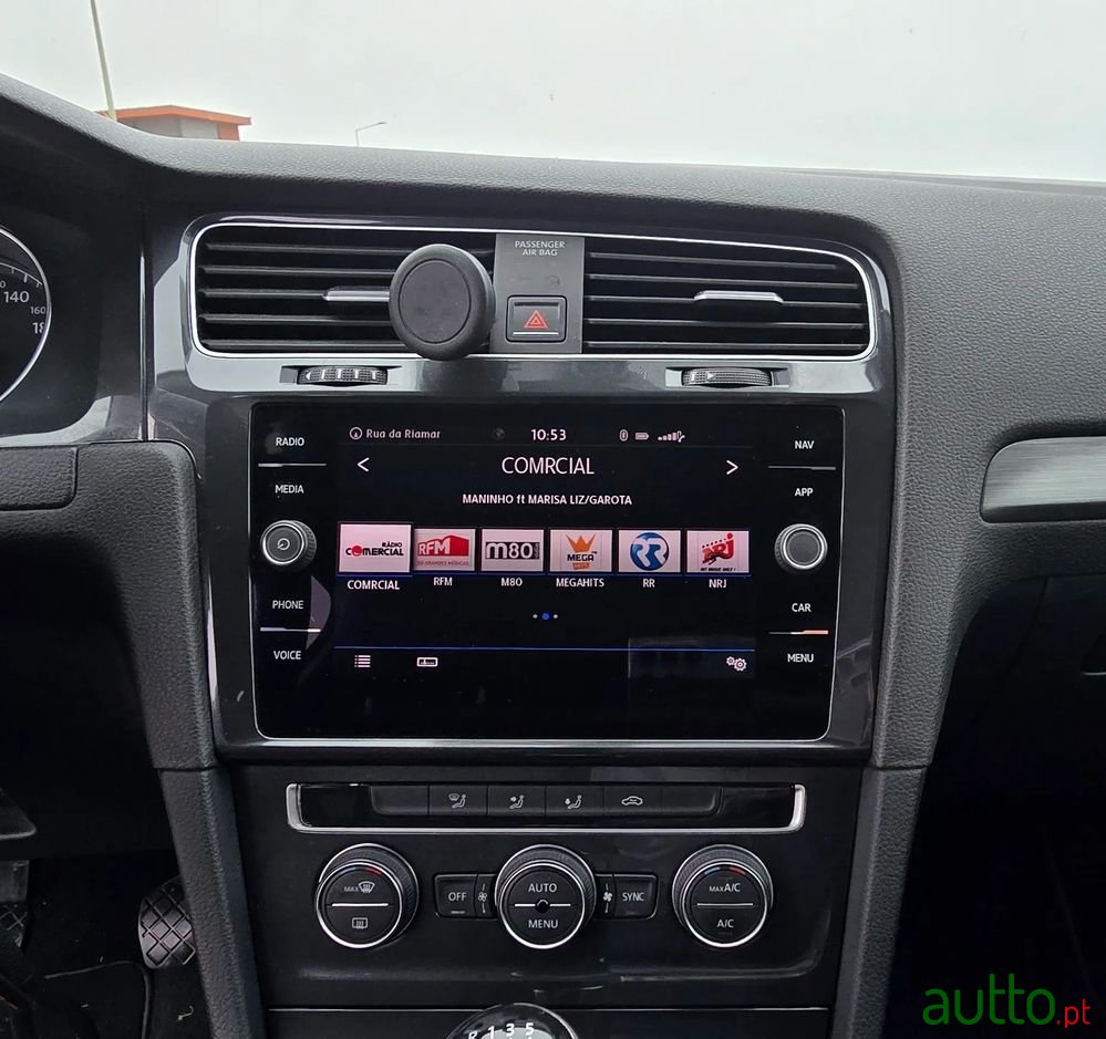 2018' Volkswagen Golf photo #6