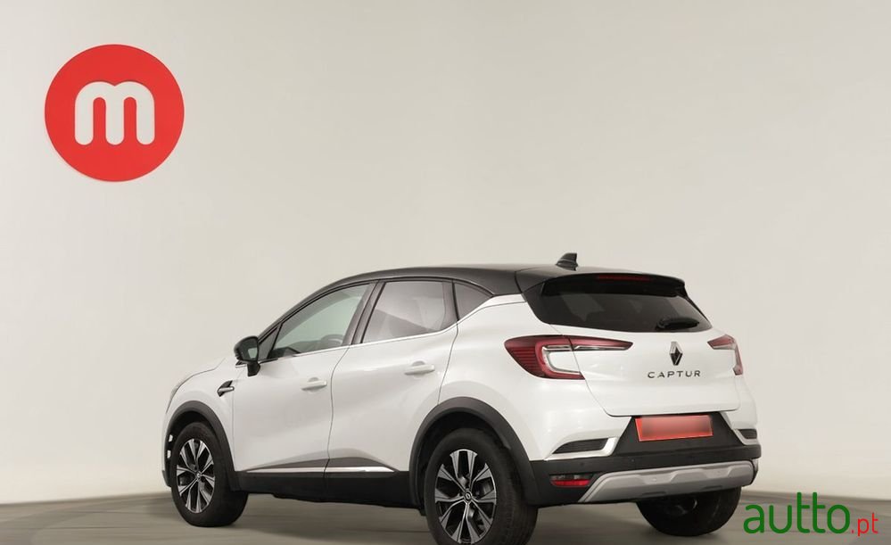 2022' Renault Captur photo #3