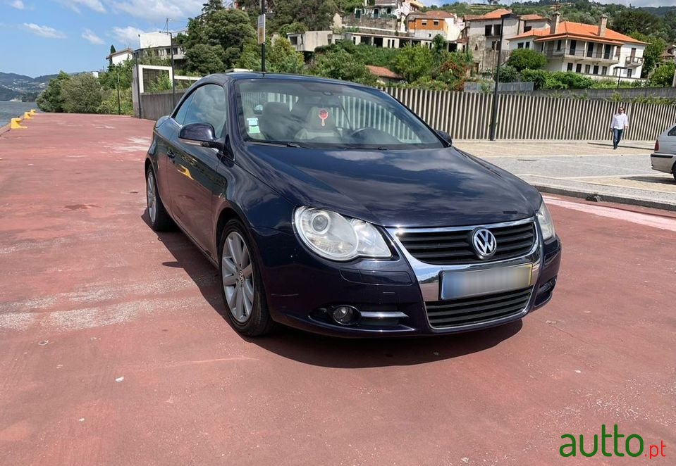 2007' Volkswagen Eos photo #3