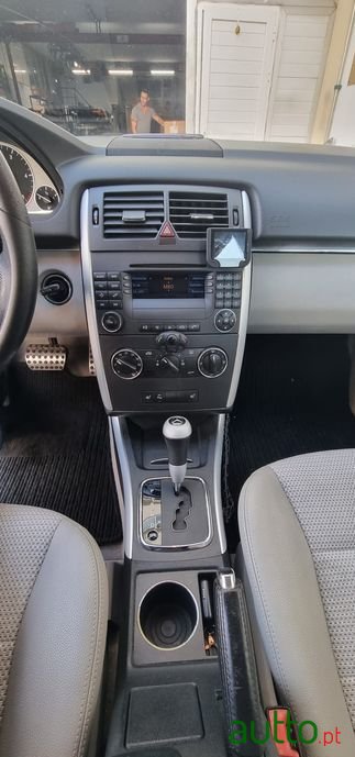 2006' Mercedes-Benz B-180 photo #5