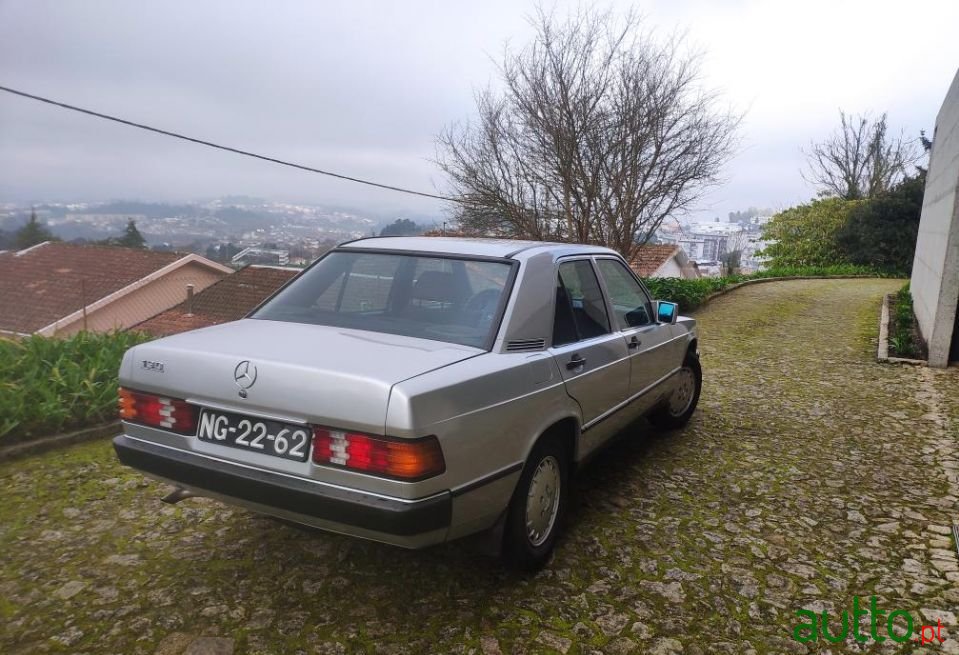 1983' Mercedes-Benz 190 photo #3