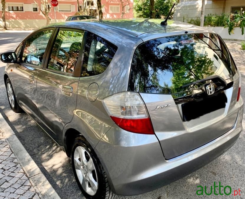 2010' Honda Jazz photo #5