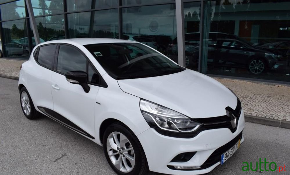 2017' Renault Clio photo #1