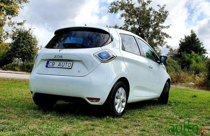 2015' Renault Zoe Life photo #1