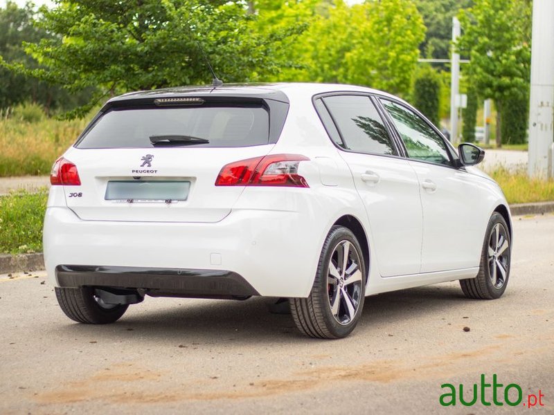 2018' Peugeot 308 photo #5