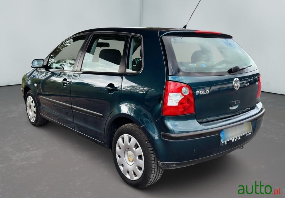 2004' Volkswagen Polo photo #3