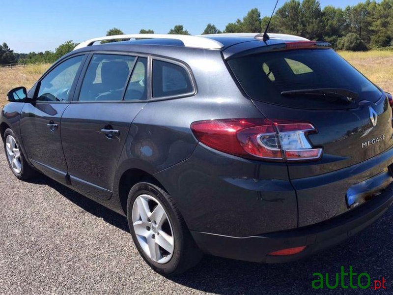 2014' Renault Megane Sport Tourer photo #1