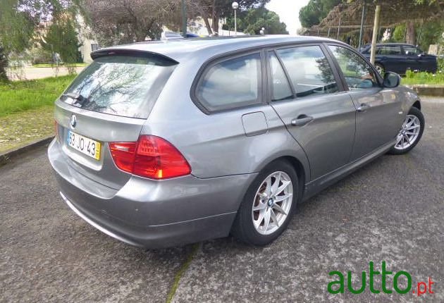 2010' BMW 316 photo #4