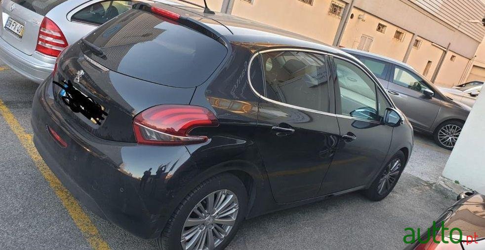 2018' Peugeot 208 photo #3