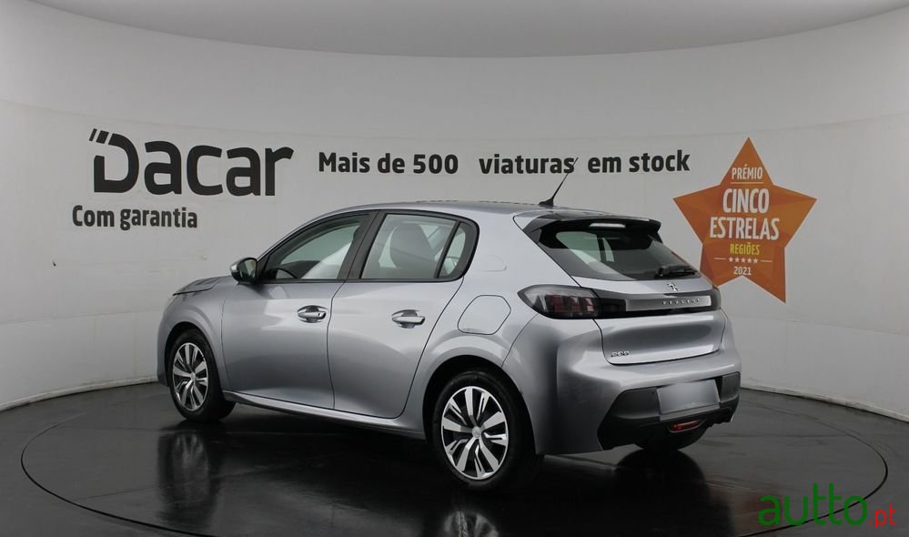 2020' Peugeot 208 photo #6