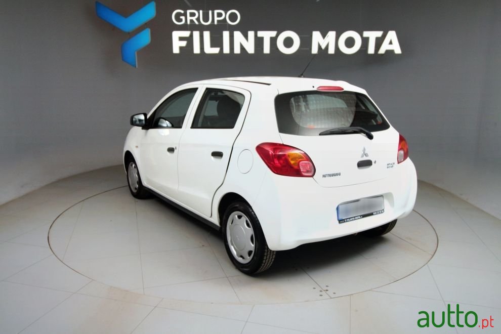 2015' Mitsubishi Space Star photo #4