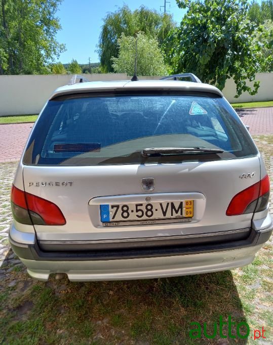 2003' Peugeot 406 Sw photo #2