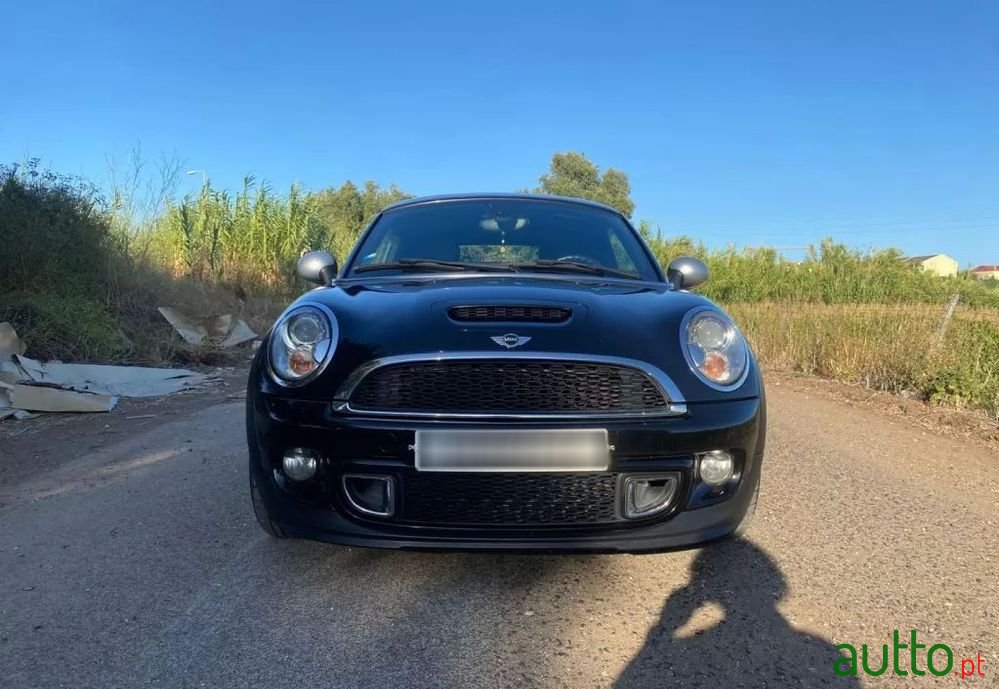 2011' MINI Cooper Sd Auto photo #4