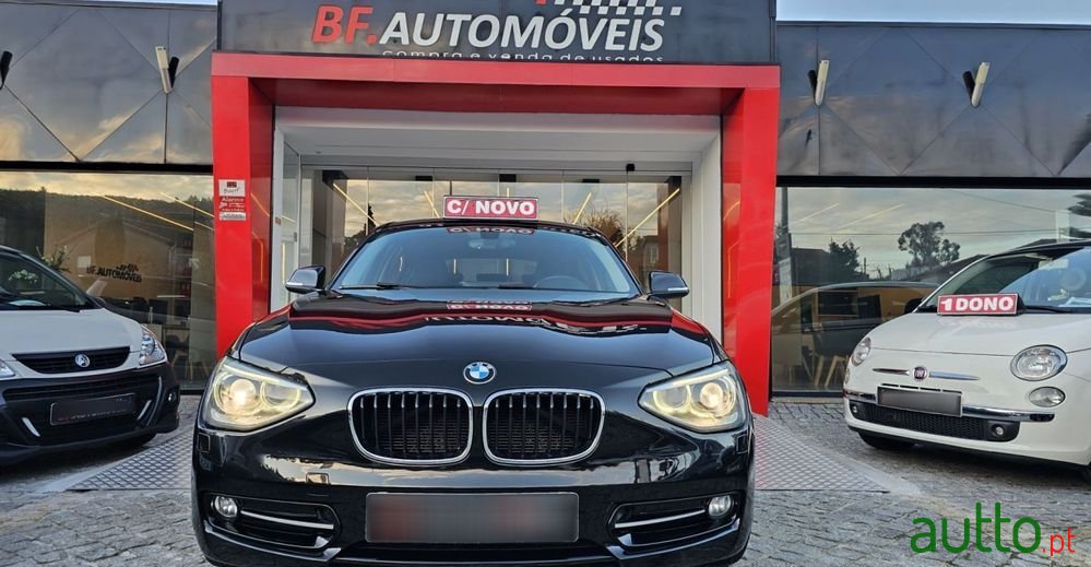 2012' BMW 118 D Line Sport photo #4