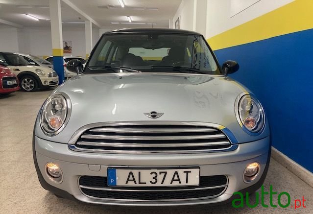 2008' MINI Cooper photo #4