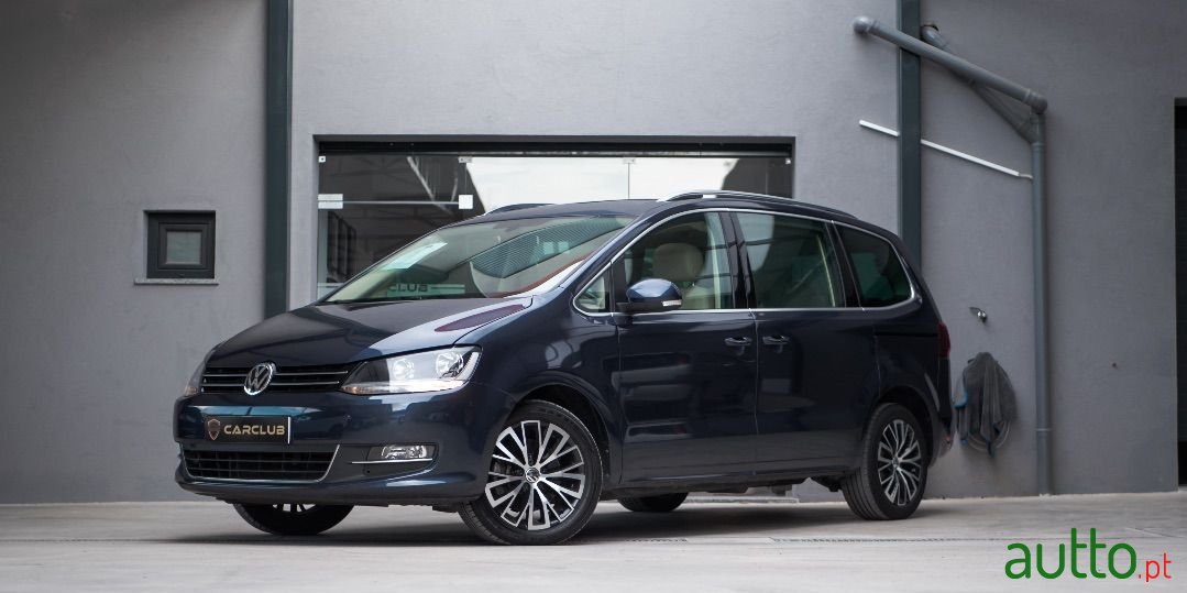 2016' Volkswagen Sharan photo #1
