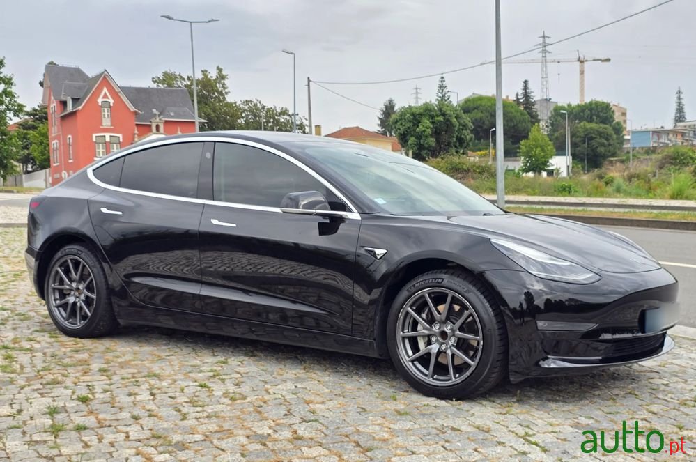 2019' Tesla Model 3 Standard Rwd photo #1