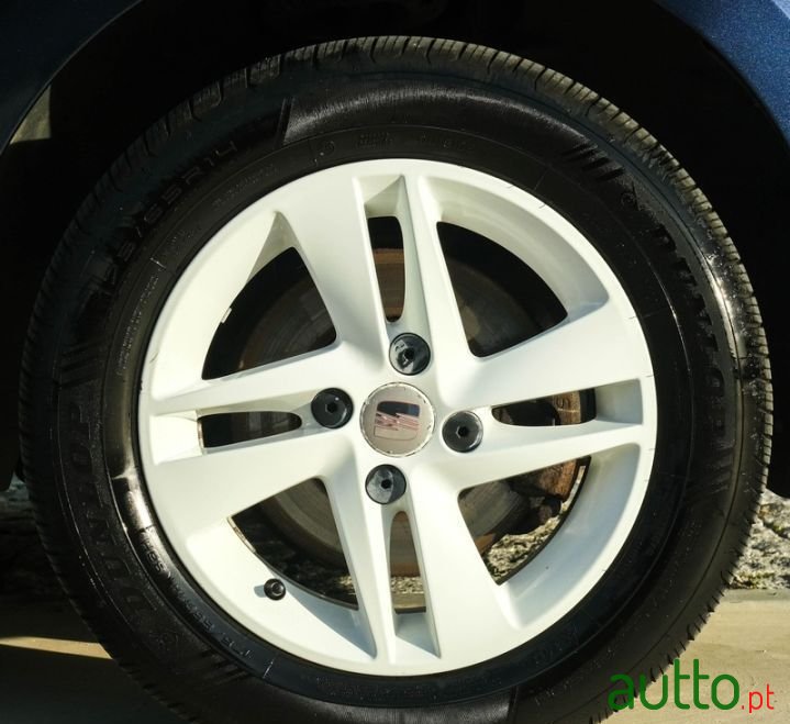 2013' SEAT Mii photo #6