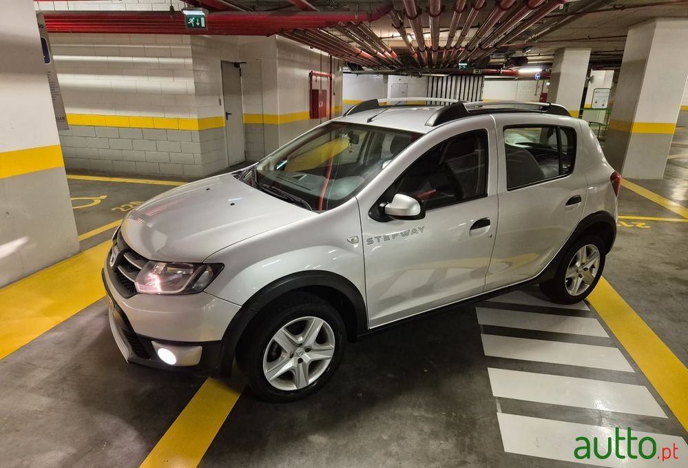 2014' Dacia Sandero 0.9 Tce Stepway photo #3
