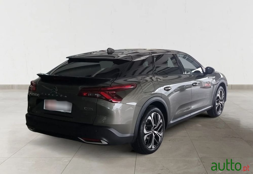 2023' Citroen C5 X photo #6