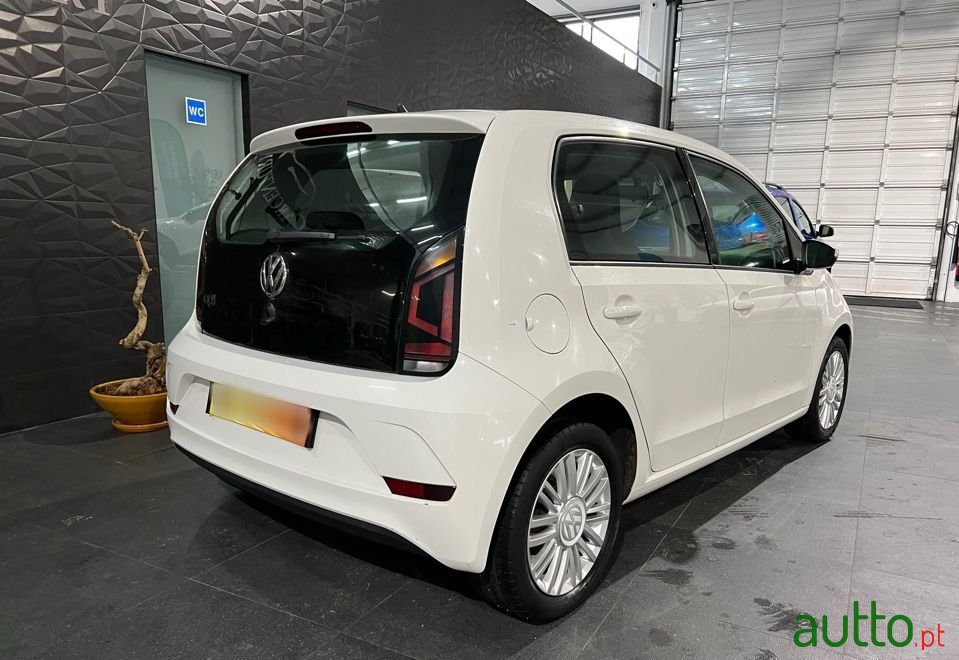 2019' Volkswagen Up photo #4