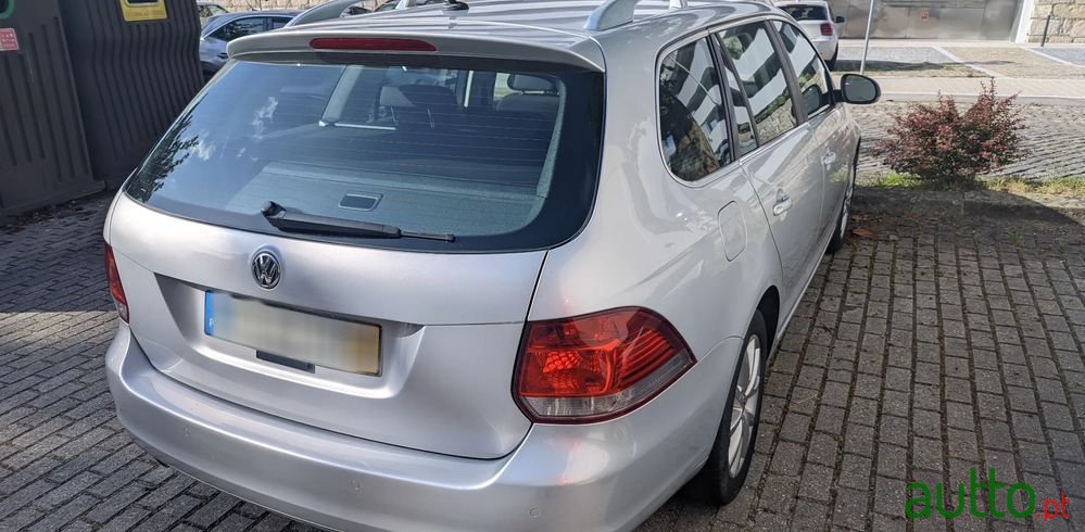 2012' Volkswagen Golf Variant photo #4