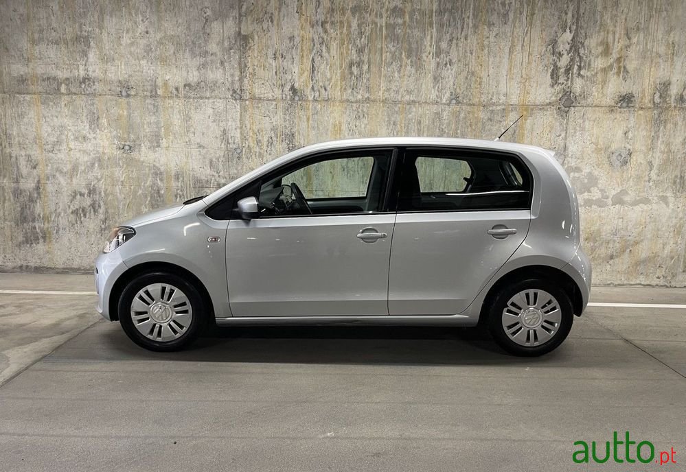 2013' Volkswagen Up! 1.0 Bluemotion Move photo #2