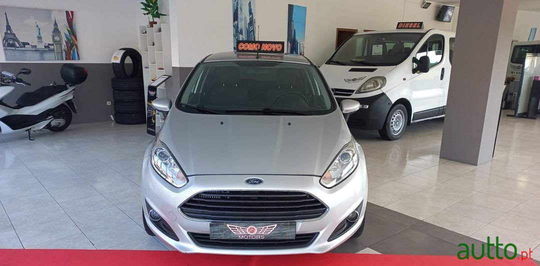 2016' Ford Fiesta photo #1