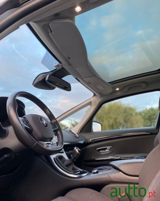 2016' Renault Espace photo #2