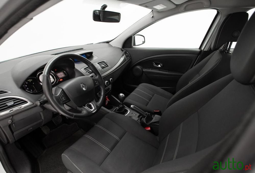 2016' Renault Mégane Sport Tourer photo #6