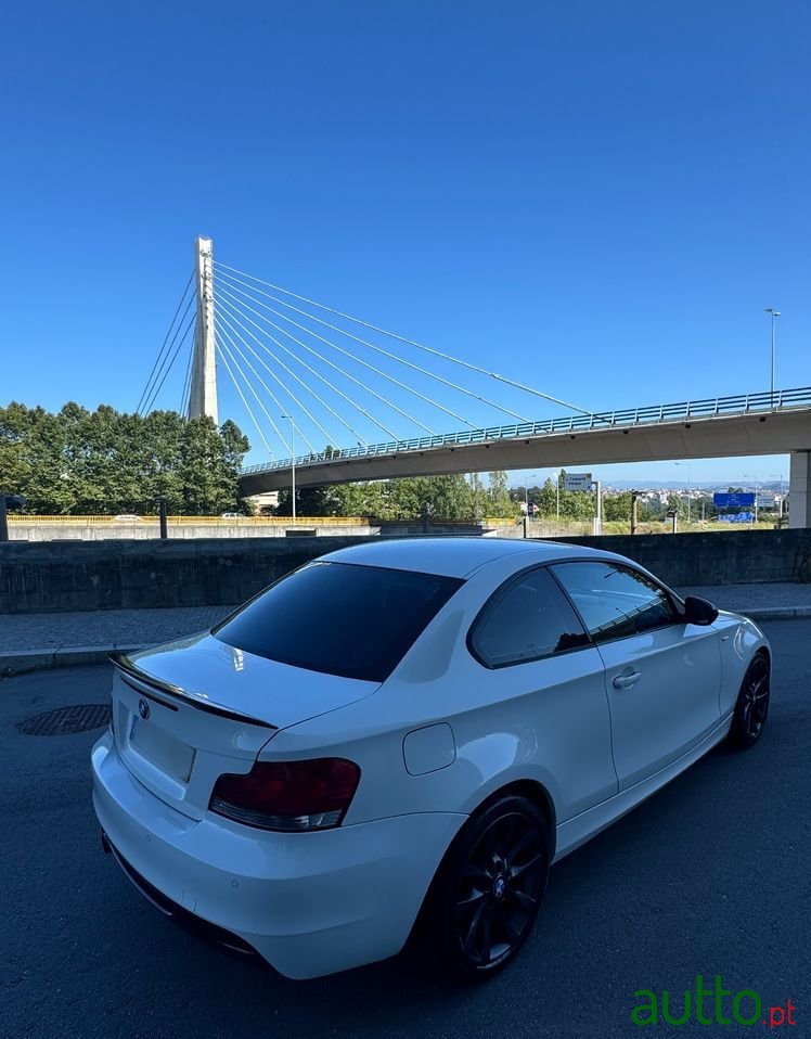 2009' BMW 118 D Coupe Aut. photo #1