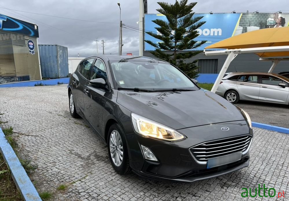 2018' Ford Focus photo #5