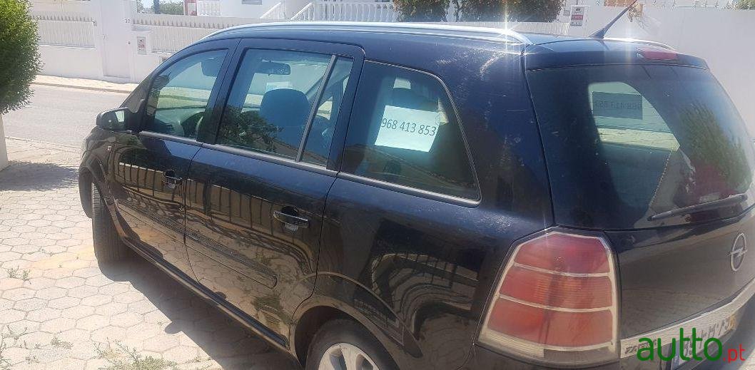 2008' Opel Zafira photo #2